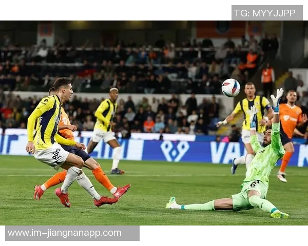 佩杜拉分析罗马若获欧冠或欧联杯资格将强制执行马伦买断条款